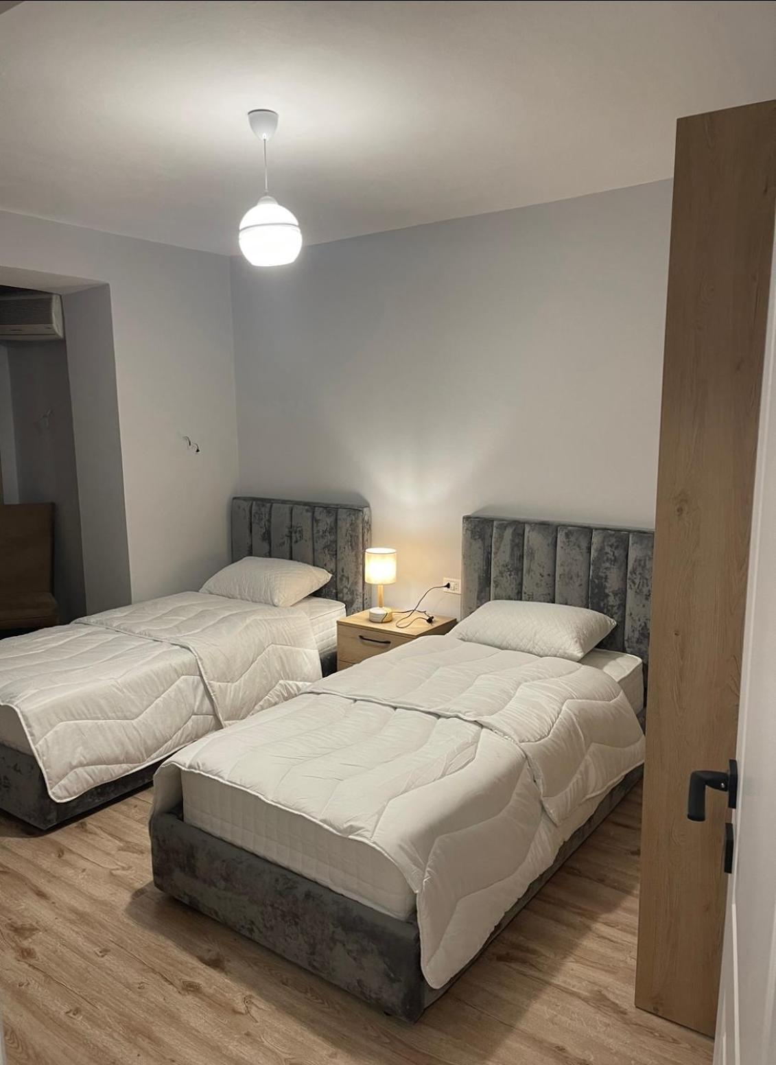 Apartament Theranda